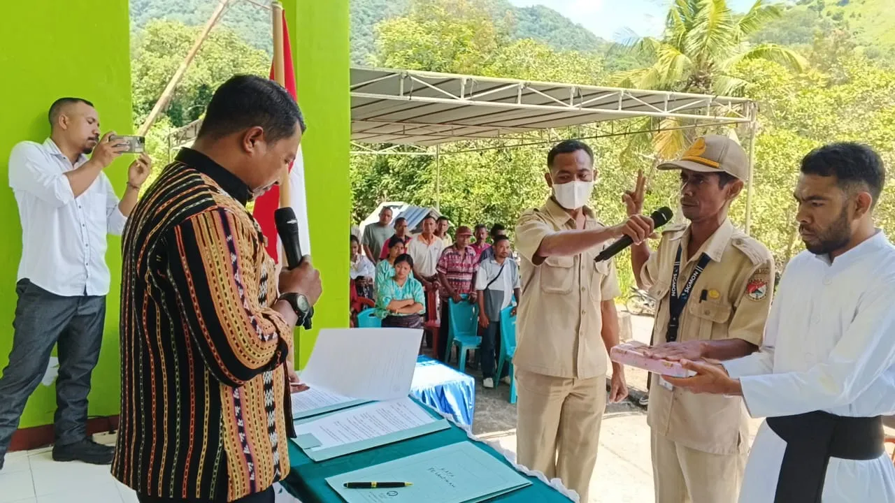 Camat Mego Lantik Yohanes Luiz sebagai Pj Kades Ratekalo