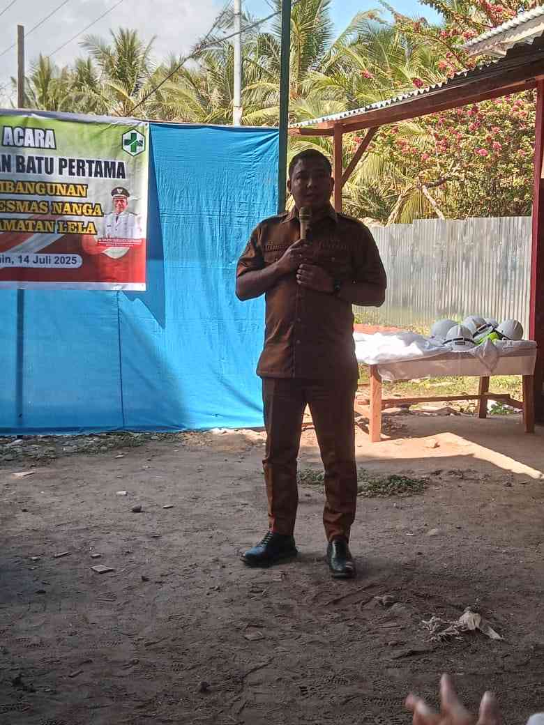 Peletakan Batu Pertama Pembangunan Puskesmas Nanga Kecamatan Lela 