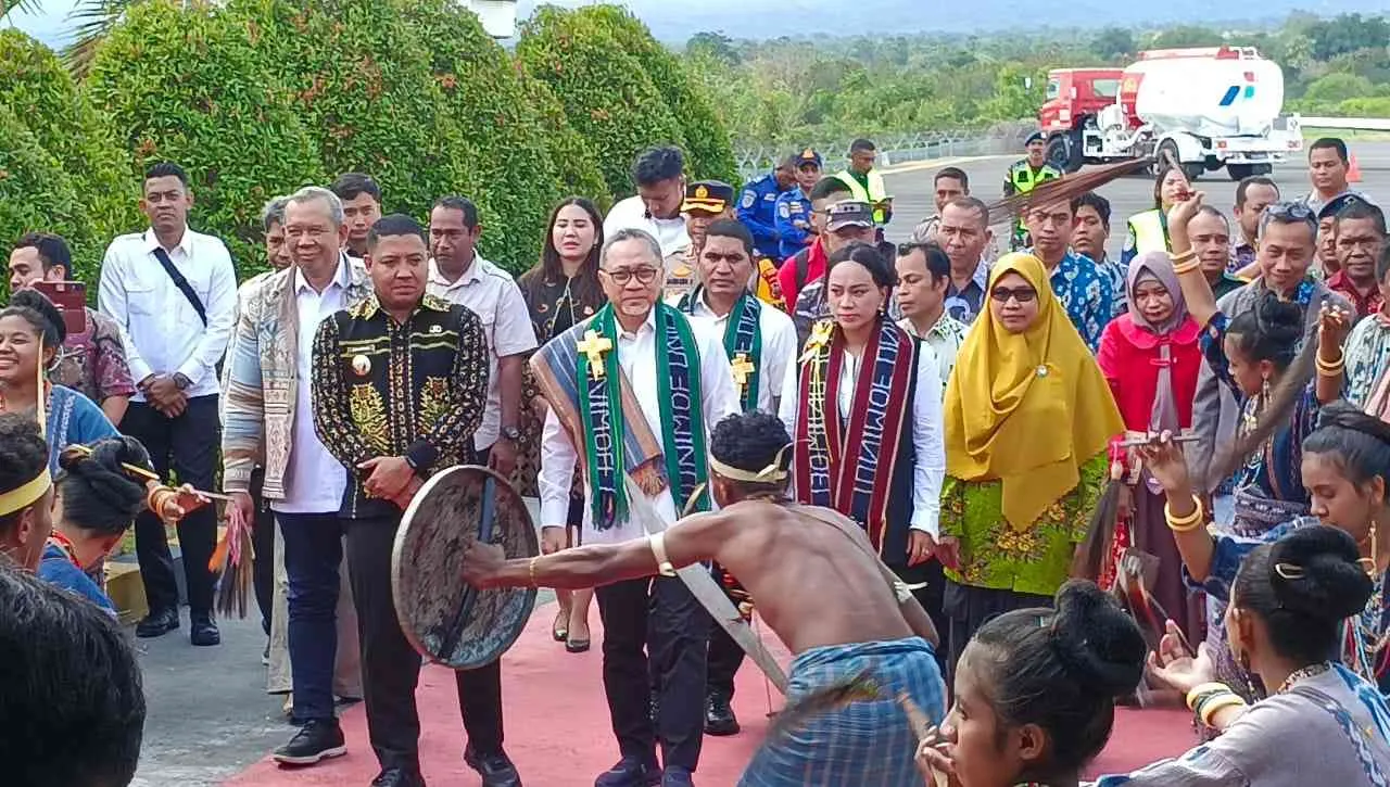 Bupati Sikka Dorong Kolaborasi Perguruan Tinggi untuk Ketahanan Pangan NTT Dalam Seminar Nasional UNIMOF