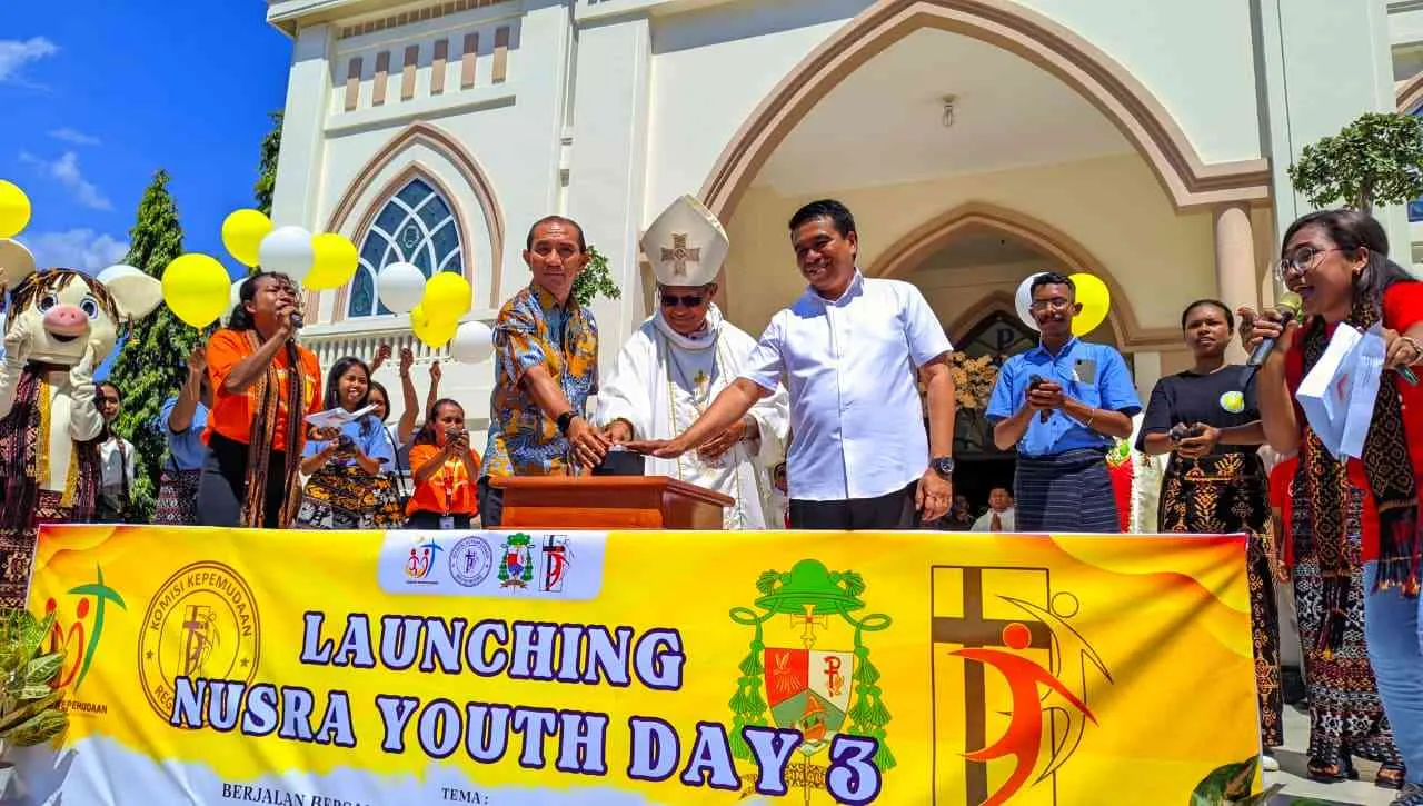 Sekda Sikka Hadiri Launching Nusra Youth Day 3 : Kaum Muda Diajak Jadi Agen Perdamaian