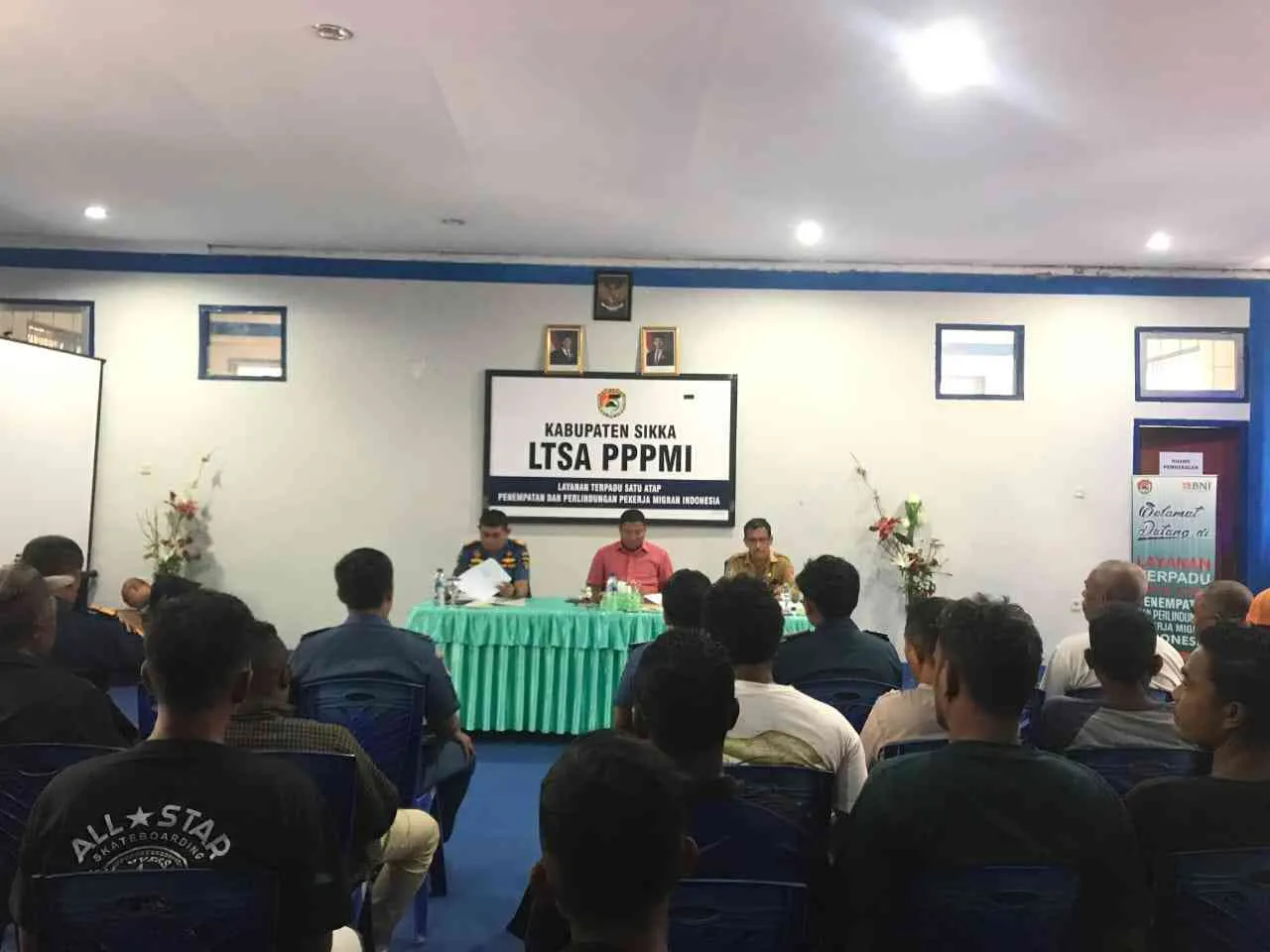 Bupati Sikka Pimpin Rapat Koordinasi Penyelesaian Tuntutan Kenaikan Upah