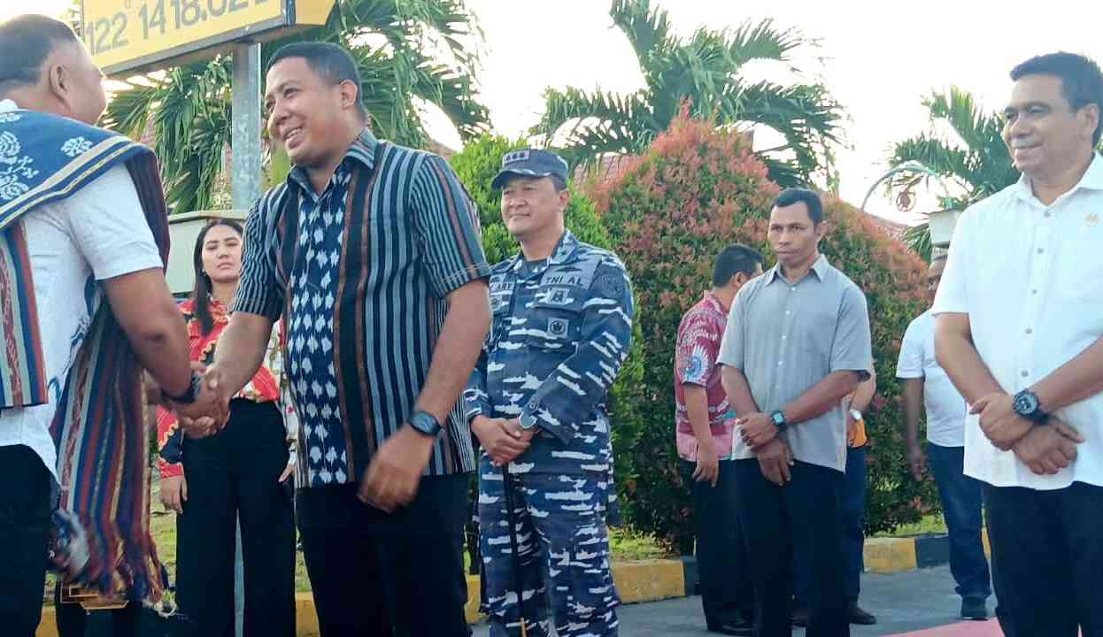 Bupati Sikka Sambut Hangat Kajari Sikka Yang Baru Armada Tangdibali