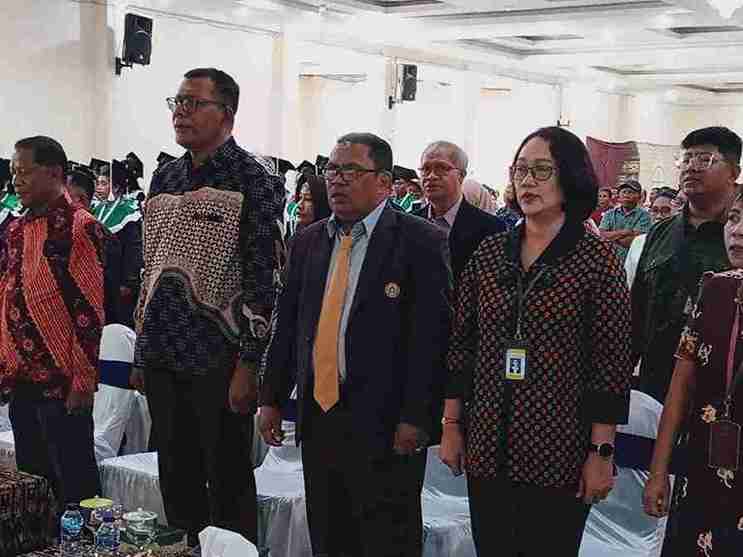 Wakil Bupati Sikka Hadiri Rapat Senat Terbuka Luar Biasa Wisuda STIKES St. Elisabeth