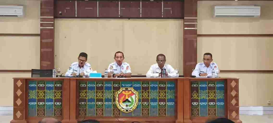 Sekda Sikka Membuka Rapat Peyusunan Kelender Kerja Tahun 2026 Serta Penyusunan Laporan Pelaksanaan Pemerintah Daerah Tahun 2025