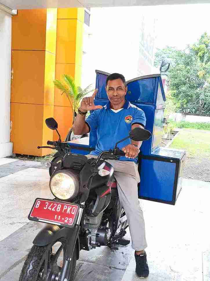 Disarpus Bergerak, Antar Buku Untuk Lansia, Difabel, dan Pasien Rumah Sakit