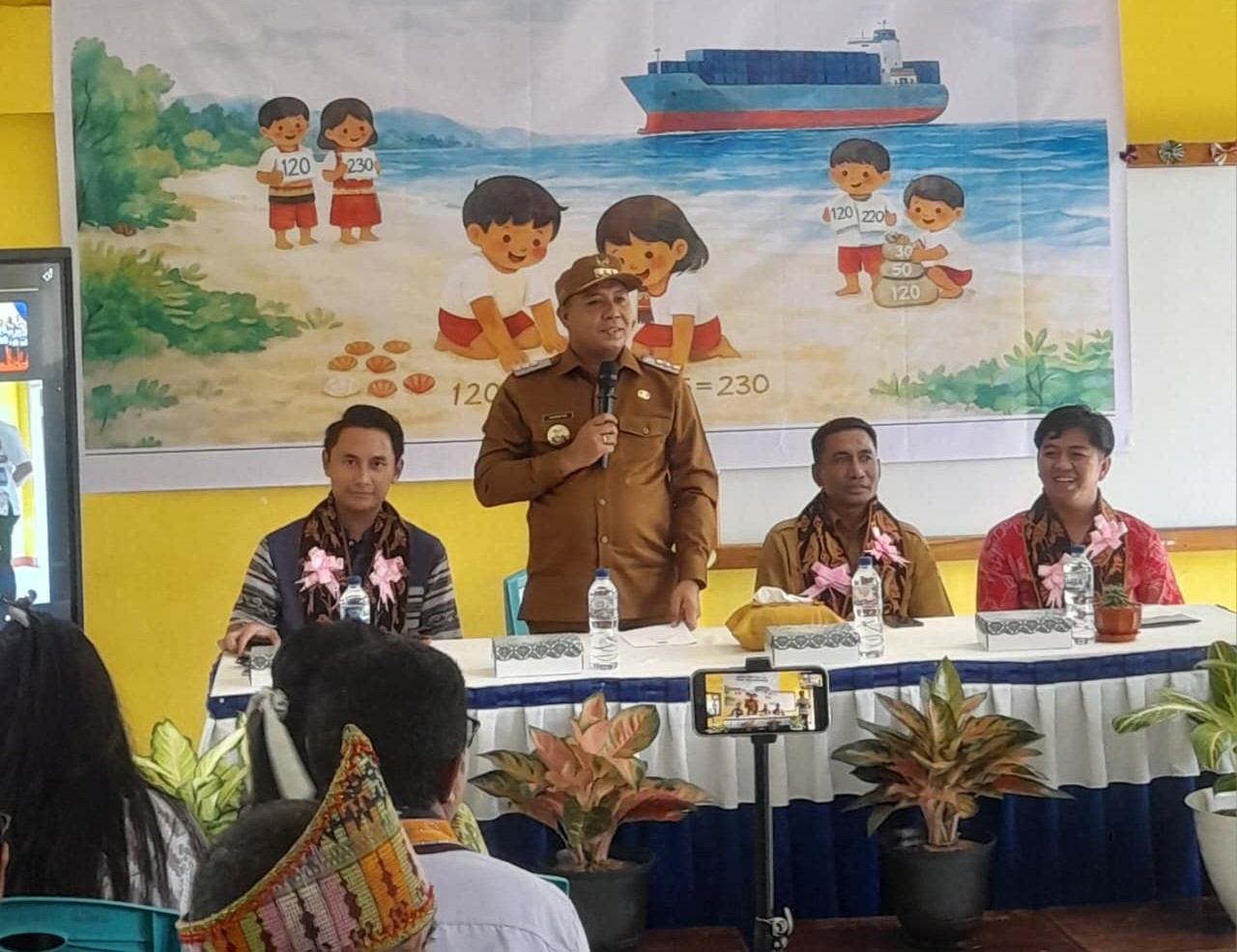 Maratus dan Gasing Integrasikan Nilai - Nilai Budaya Sikka Dalam Strategi Peningkatan Numerasi Bagi Murid SD