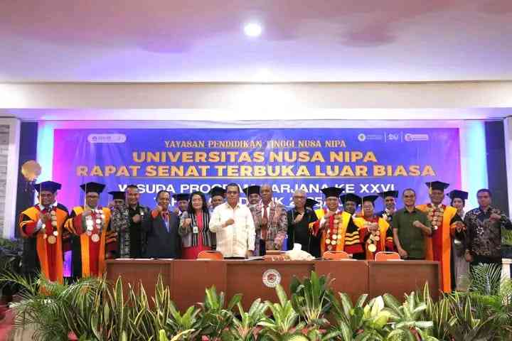 Wisuda UNIPA  Tahun Akademik 2024/2025, Gubernur Melki Laka Lena : UNIPA Berkolaborasi Dengan Pemerintah Provinsi NTT Untuk Menghasilkan Produk Lokal Unggulan 